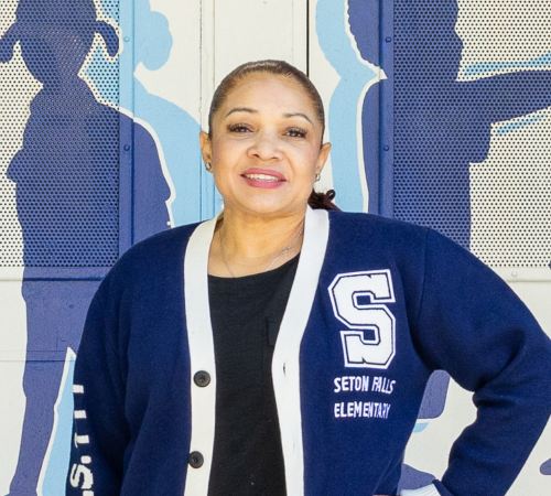 Picture of Ms. G. Reyes
